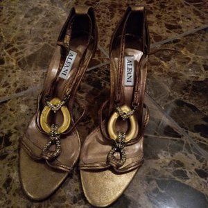 Alfani gold lacy heels